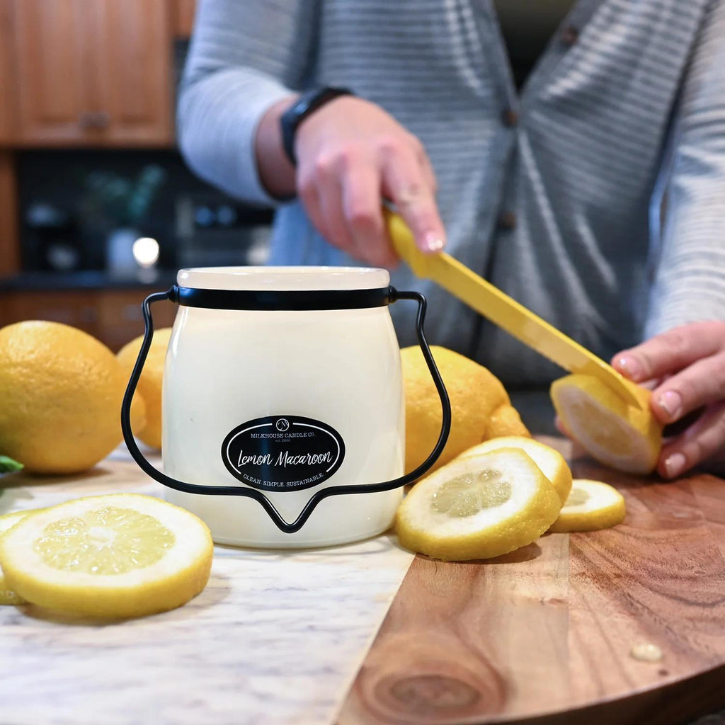 Honeyed Apricot – Milkhouse Candle Co. - Large Melt